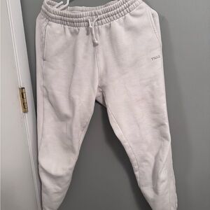 Aritzia TNA Light White Ankle Sweatpants(Only Worn 2 times!)